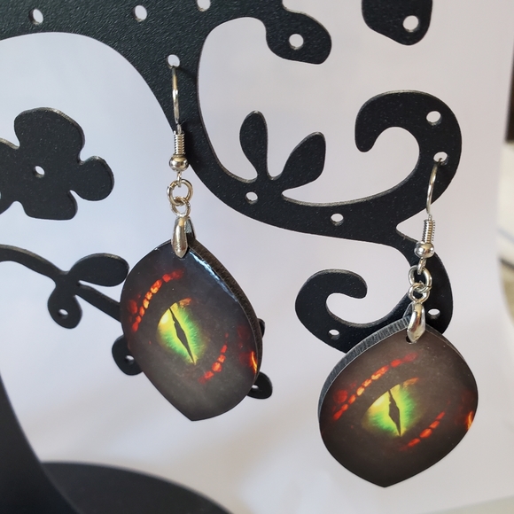 Dragon Eye Earrings - Picture 3 of 10